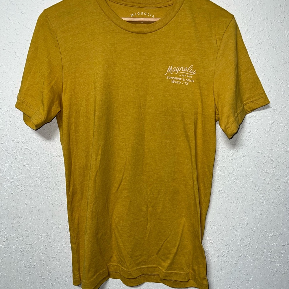 Magnolia Yellow Short Sleeve‎ Tee